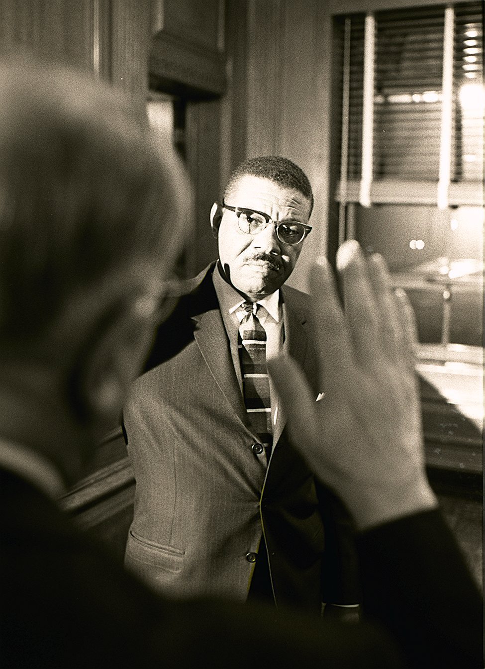 Mayor Henry Marsh being sworn into office